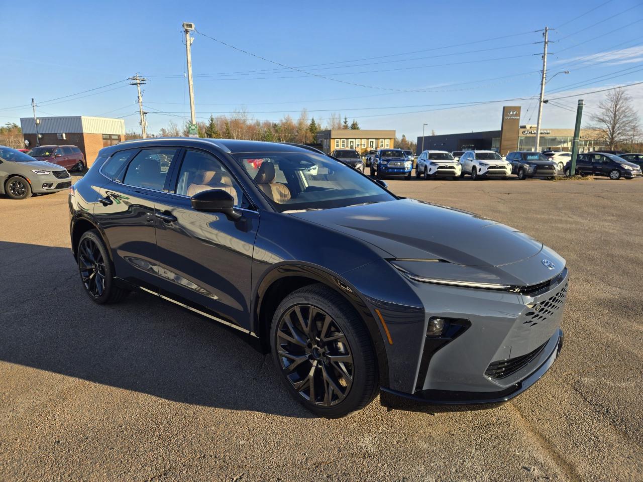 2025 Toyota Crown Signia LIMITED - ADVANCED TECHNOLOGY Photo