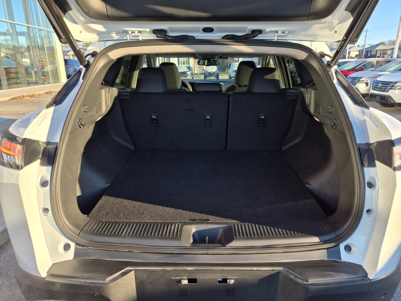 2025 Nissan Murano SL Photo36