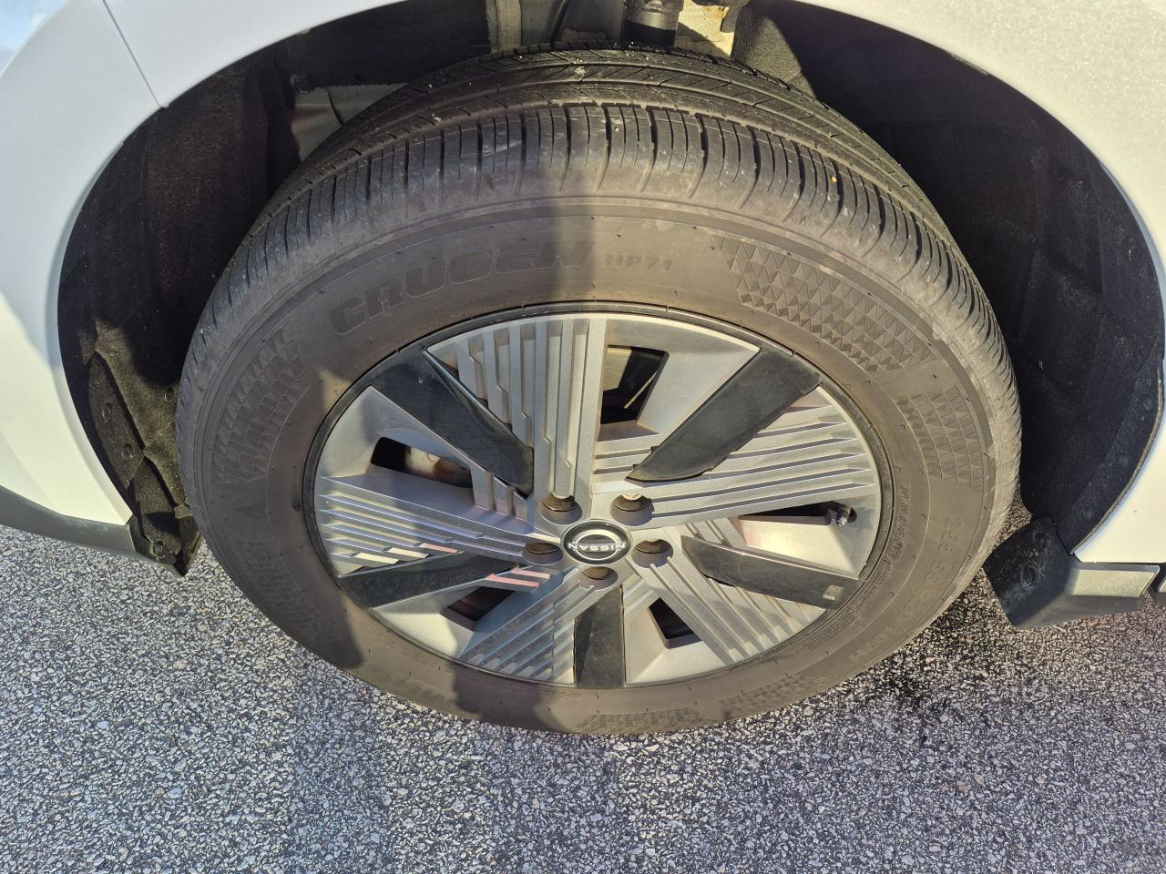 2025 Nissan Murano SL Photo18