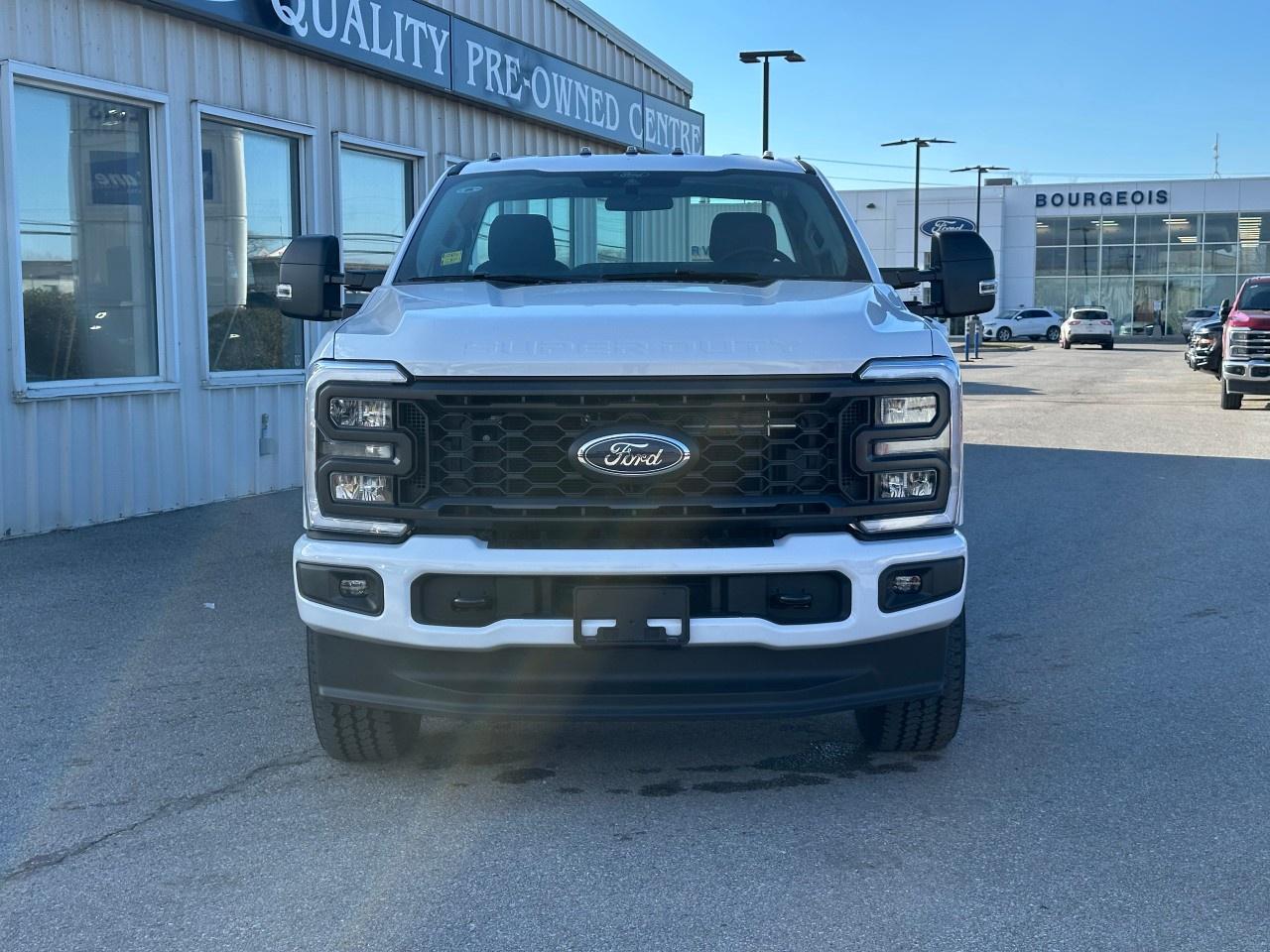 2026 Ford F-250 Super Duty SRW XL 4WD Reg Cab 8' Box Photo2