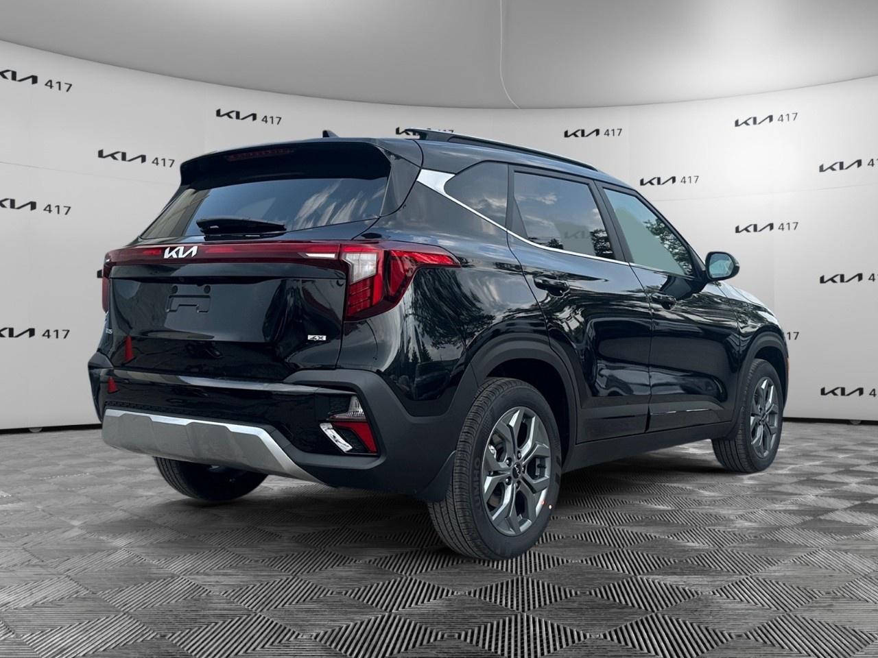 2026 Kia Seltos EX AWD Photo4