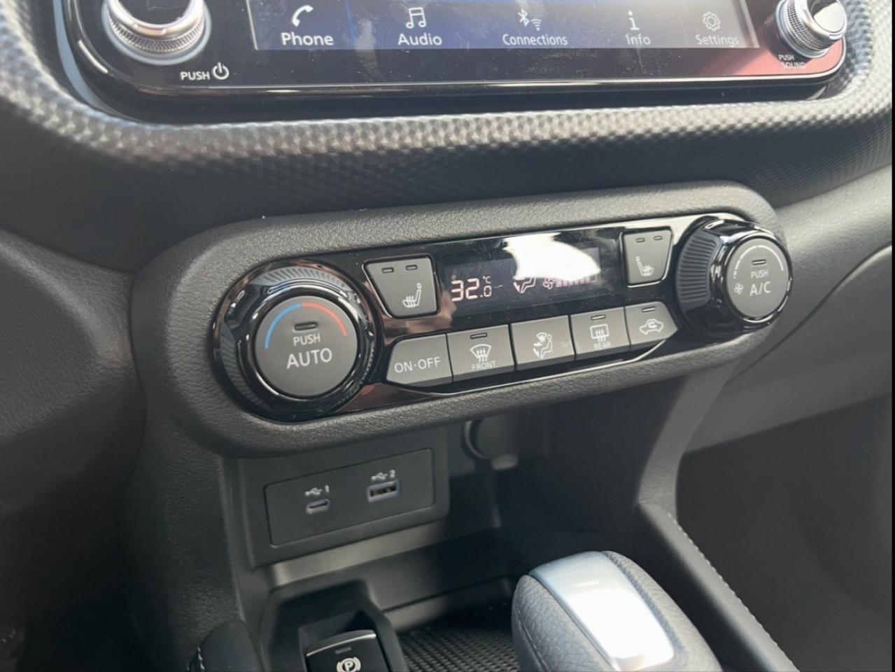 2025 Nissan Kicks Play SV FWD Photo