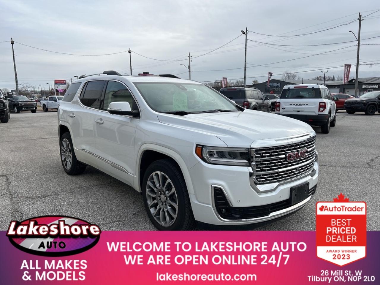 2022 GMC Acadia Denali Photo4