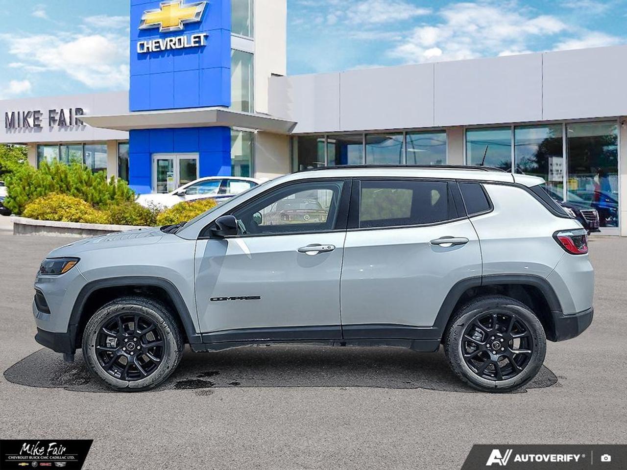 2025 Jeep Compass Altitude Active Drive 4x4 System, 8 Speed Automatic Trans. , Black Grill/Badges/ Roof Photo2