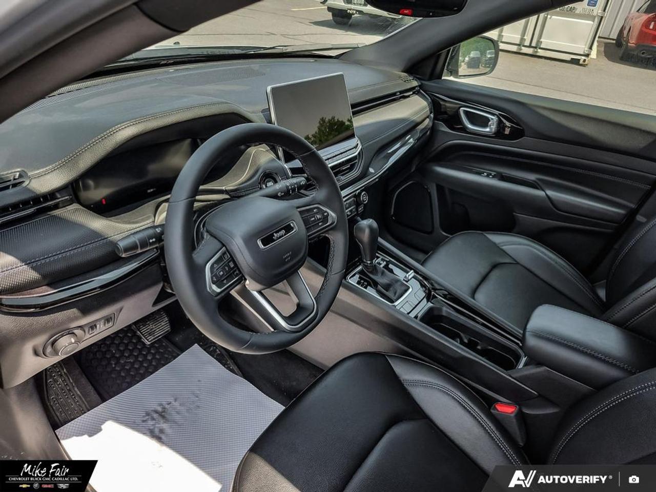 2025 Jeep Compass Altitude Active Drive 4x4 System, 8 Speed Automatic Trans. , Black Grill/Badges/ Roof Photo