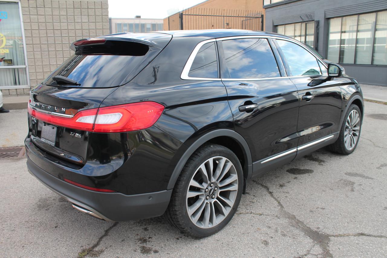 2016 Lincoln MKX Reserve Photo