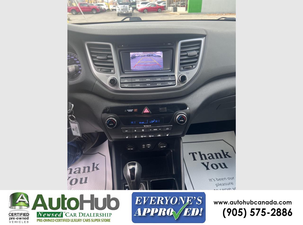 2017 Hyundai Tucson SE-LEATHER-PANOROOF-HEATED SEATS/STEERING Photo
