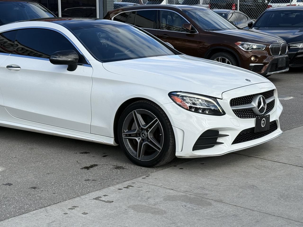 2019 Mercedes-Benz C-Class 300 //AMG PKG | PANO | CARPLAY | DISTRONIC Photo