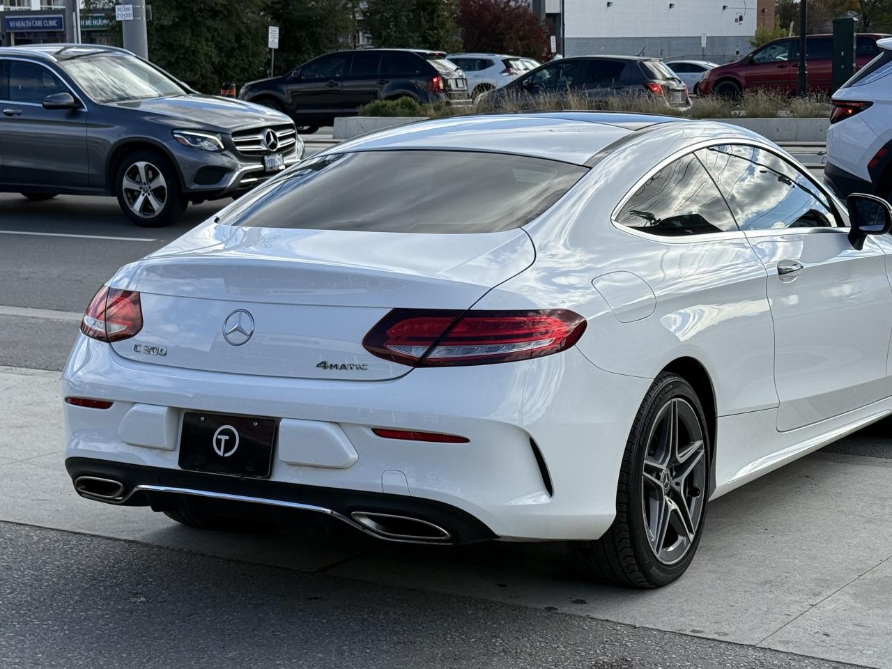 2019 Mercedes-Benz C-Class 300 //AMG PKG | PANO | CARPLAY | DISTRONIC Photo