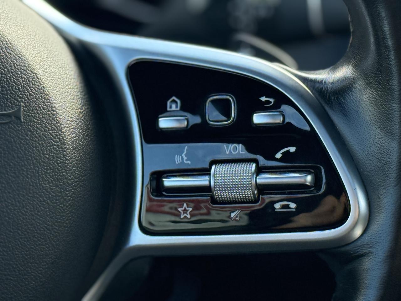 2019 Mercedes-Benz C-Class 300 //AMG PKG | PANO | CARPLAY | DISTRONIC Photo