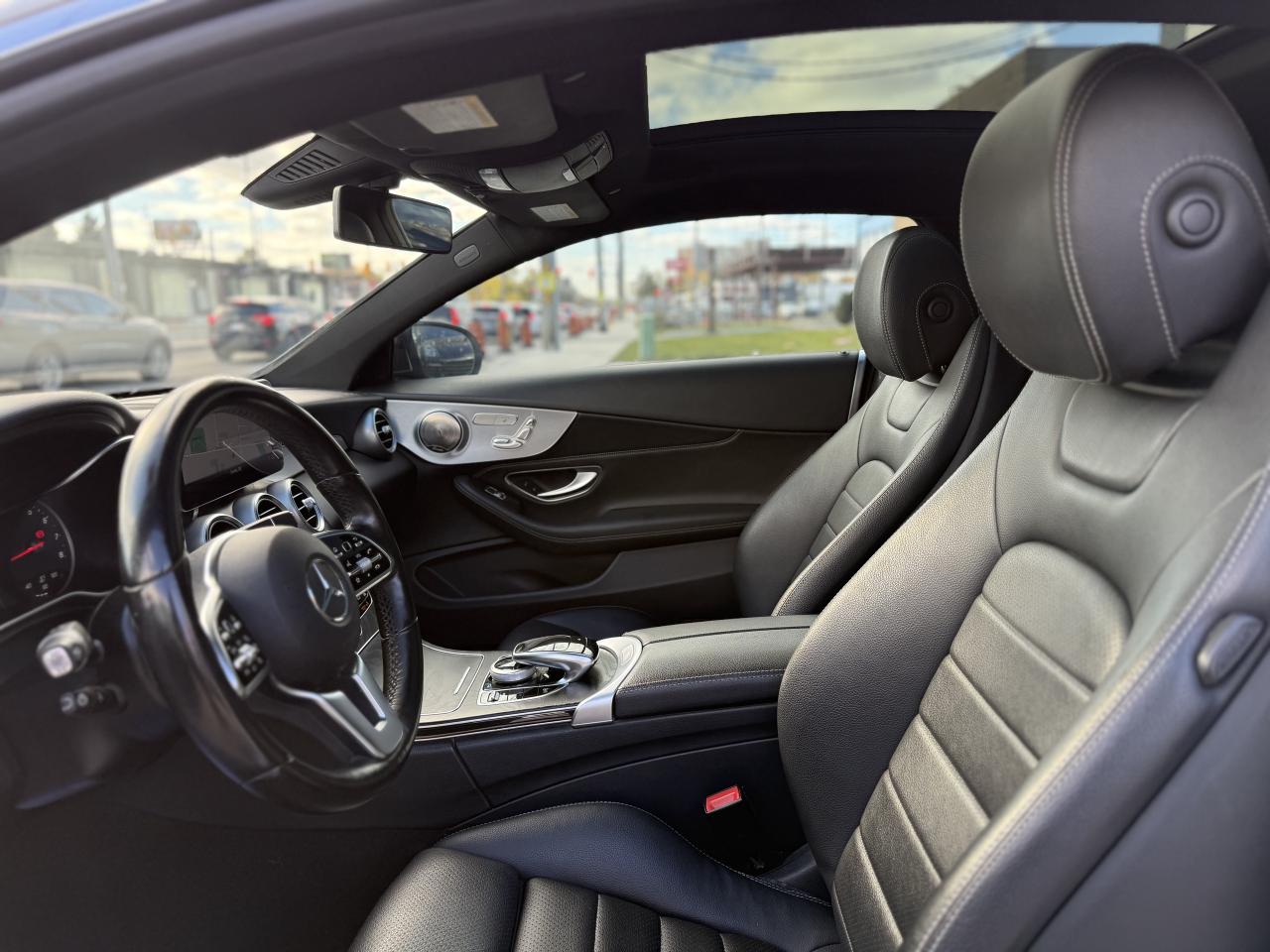 2019 Mercedes-Benz C-Class 300 //AMG PKG | PANO | CARPLAY | DISTRONIC Photo