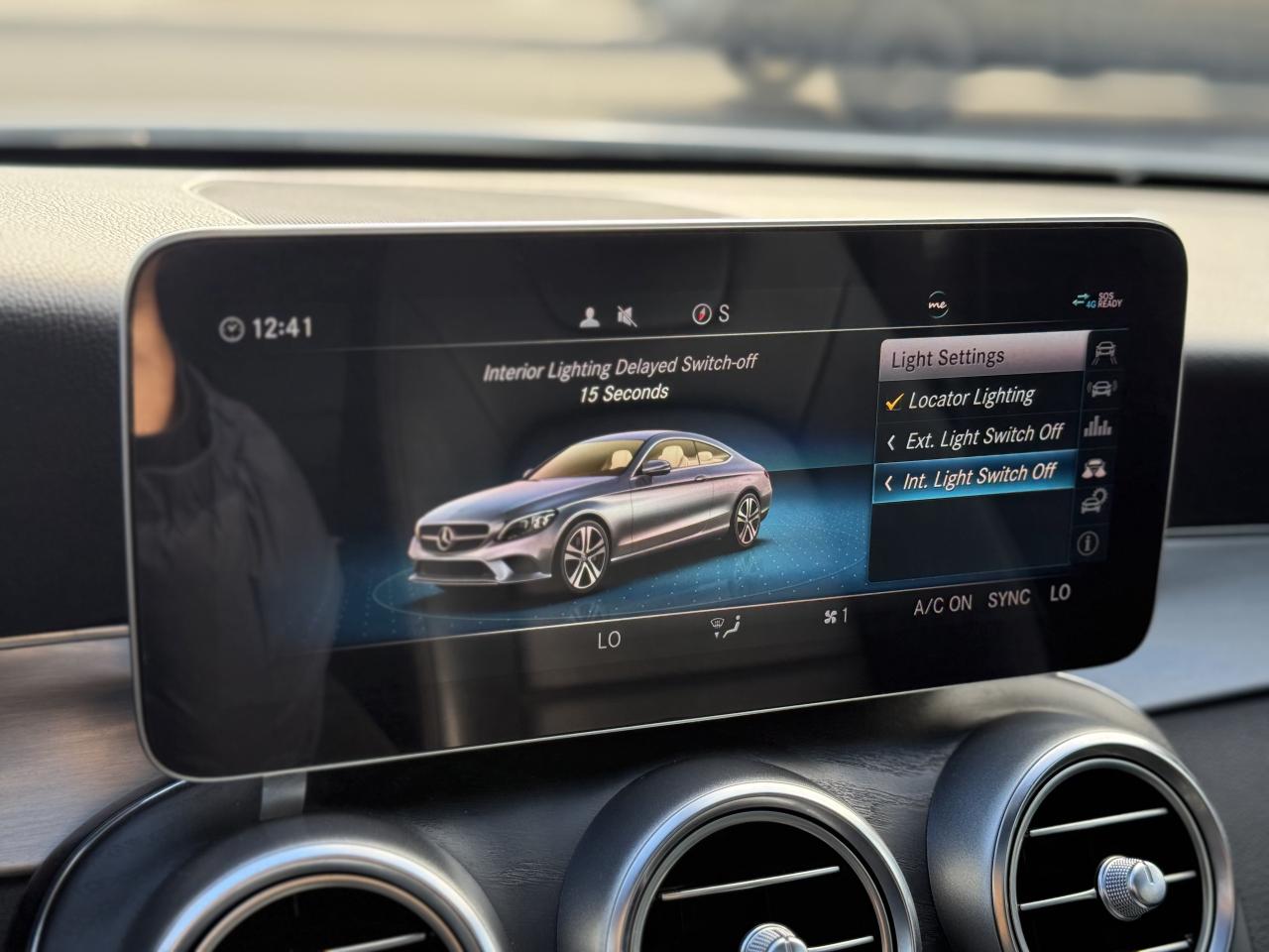 2019 Mercedes-Benz C-Class 300 //AMG PKG | PANO | CARPLAY | DISTRONIC Photo
