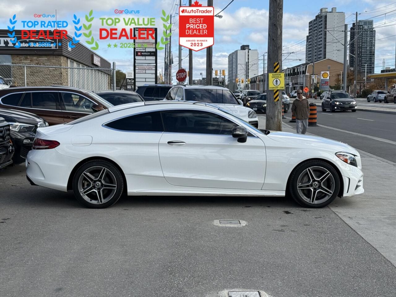 2019 Mercedes-Benz C-Class 300 //AMG PKG | PANO | CARPLAY | DISTRONIC Photo