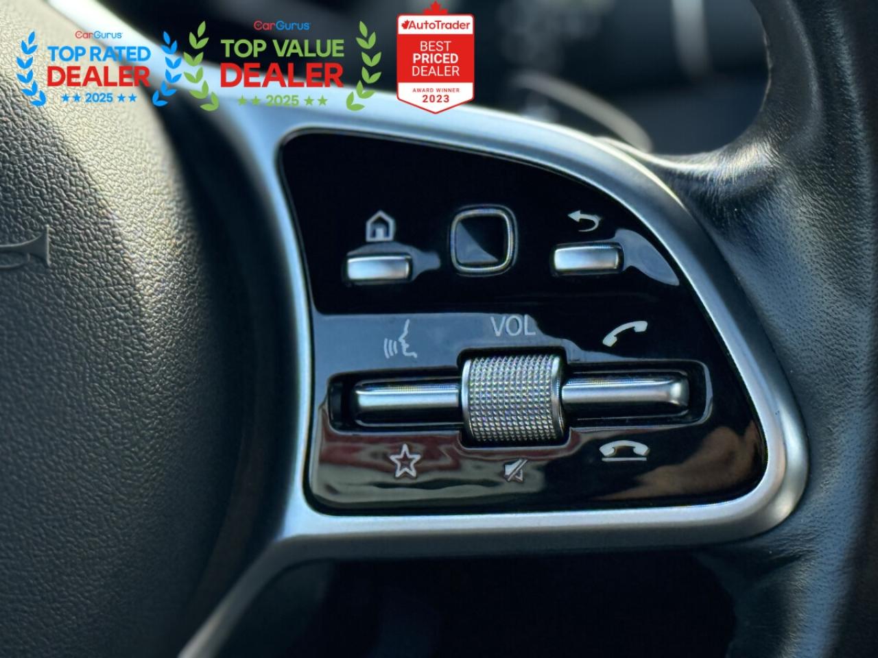 2019 Mercedes-Benz C-Class 300 //AMG PKG | PANO | CARPLAY | DISTRONIC Photo