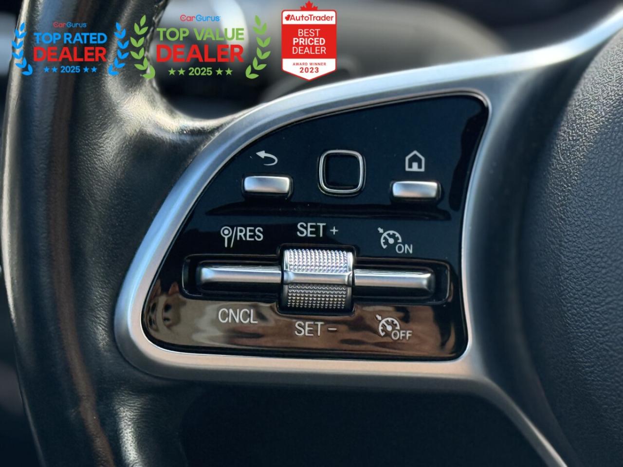 2019 Mercedes-Benz C-Class 300 //AMG PKG | PANO | CARPLAY | DISTRONIC Photo