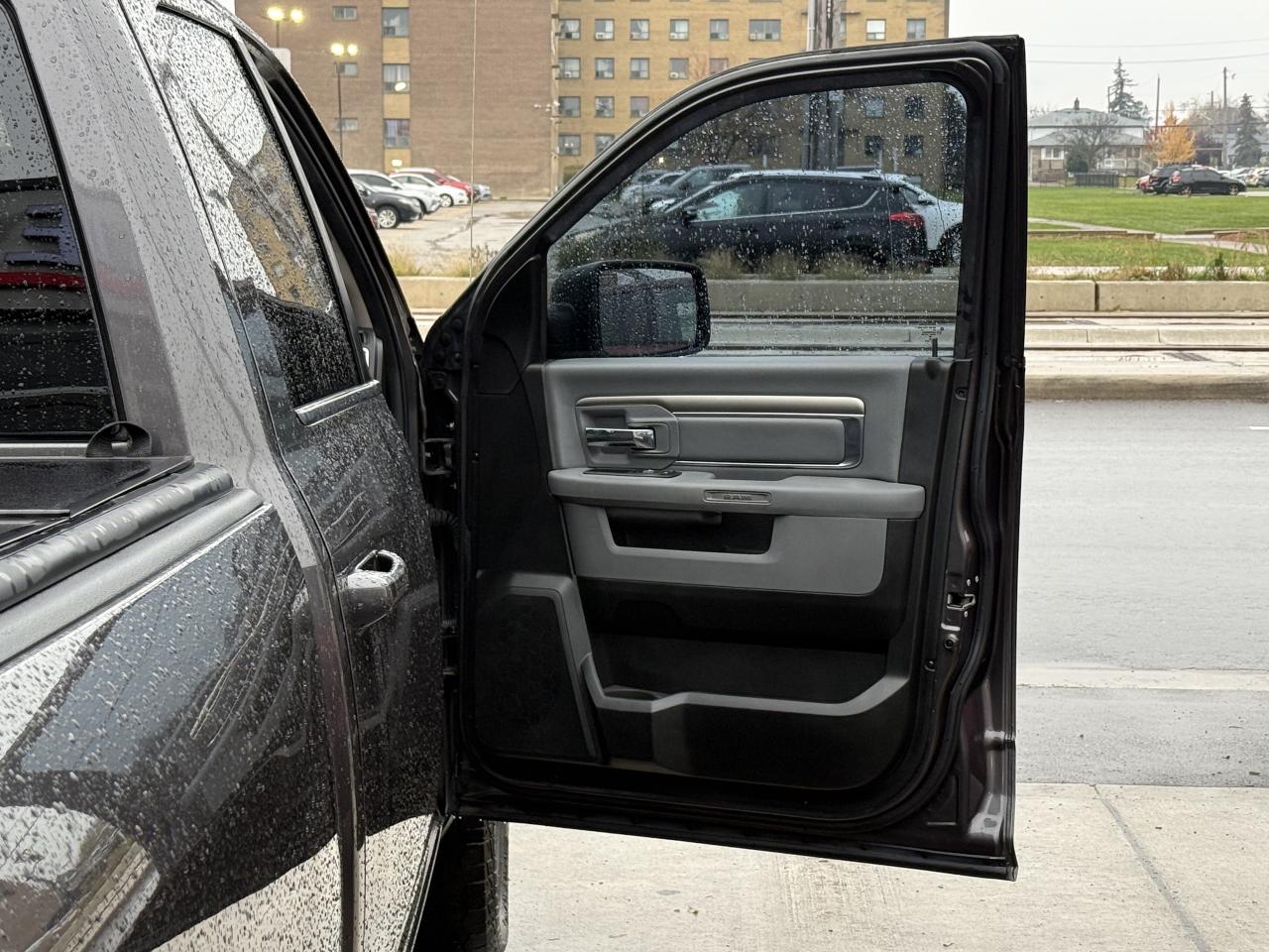 2019 RAM 1500 Classic WARLOCK 5.7 V8 | ALPINE SOUND SYSTEM | LOADED Photo