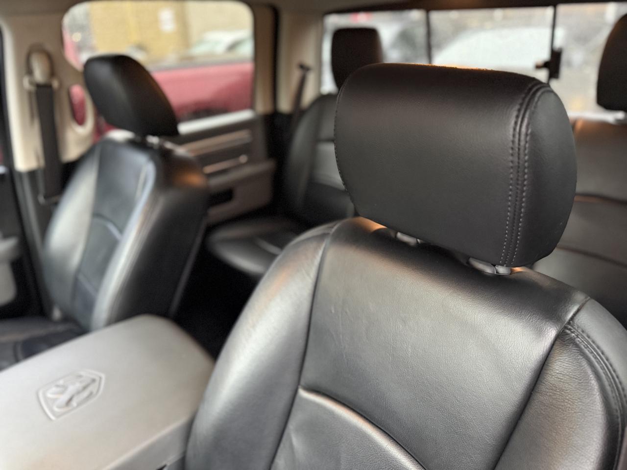 2019 RAM 1500 Classic WARLOCK 5.7 V8 | ALPINE SOUND SYSTEM | LOADED Photo