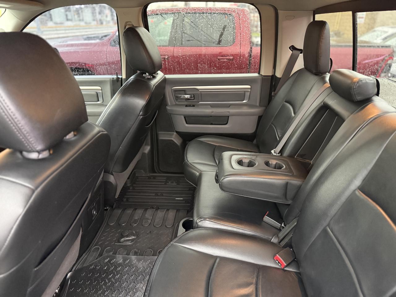 2019 RAM 1500 Classic WARLOCK 5.7 V8 | ALPINE SOUND SYSTEM | LOADED Photo