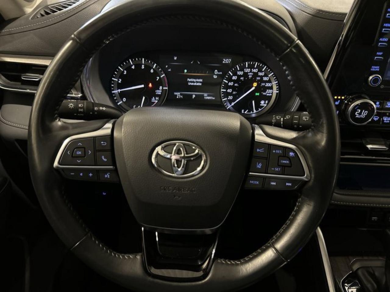 2021 Toyota Highlander LIMITED  Photo