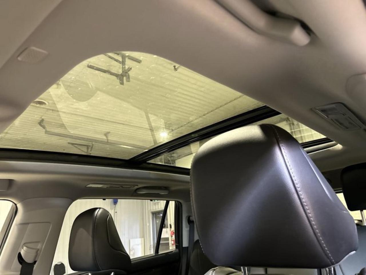 2021 Toyota Highlander LIMITED  Photo