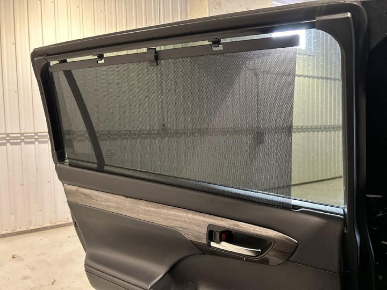 2021 Toyota Highlander LIMITED  Photo