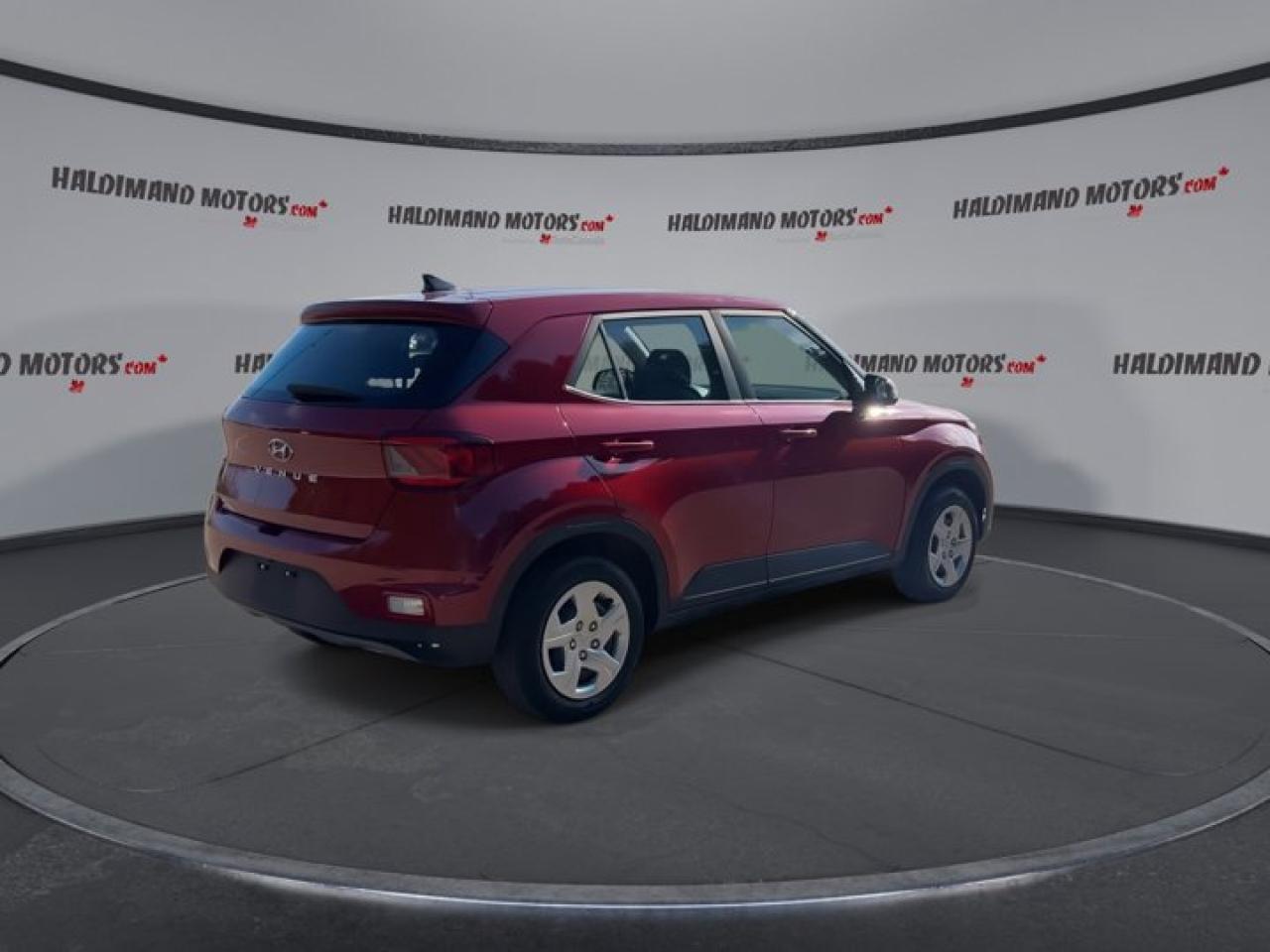 2021 Hyundai Venue Essential IVT Photo