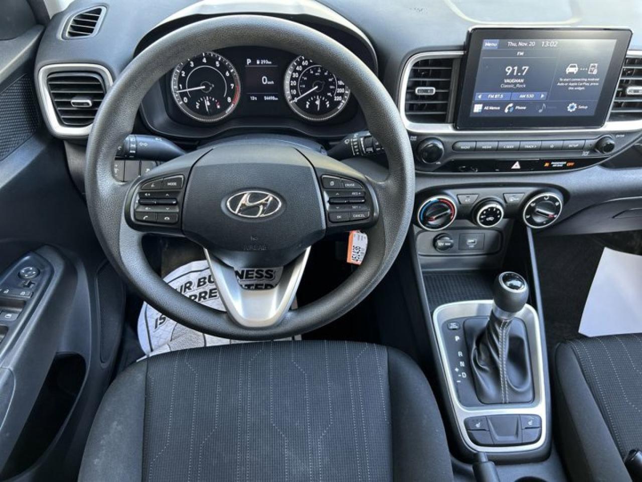 2021 Hyundai Venue Essential IVT Photo