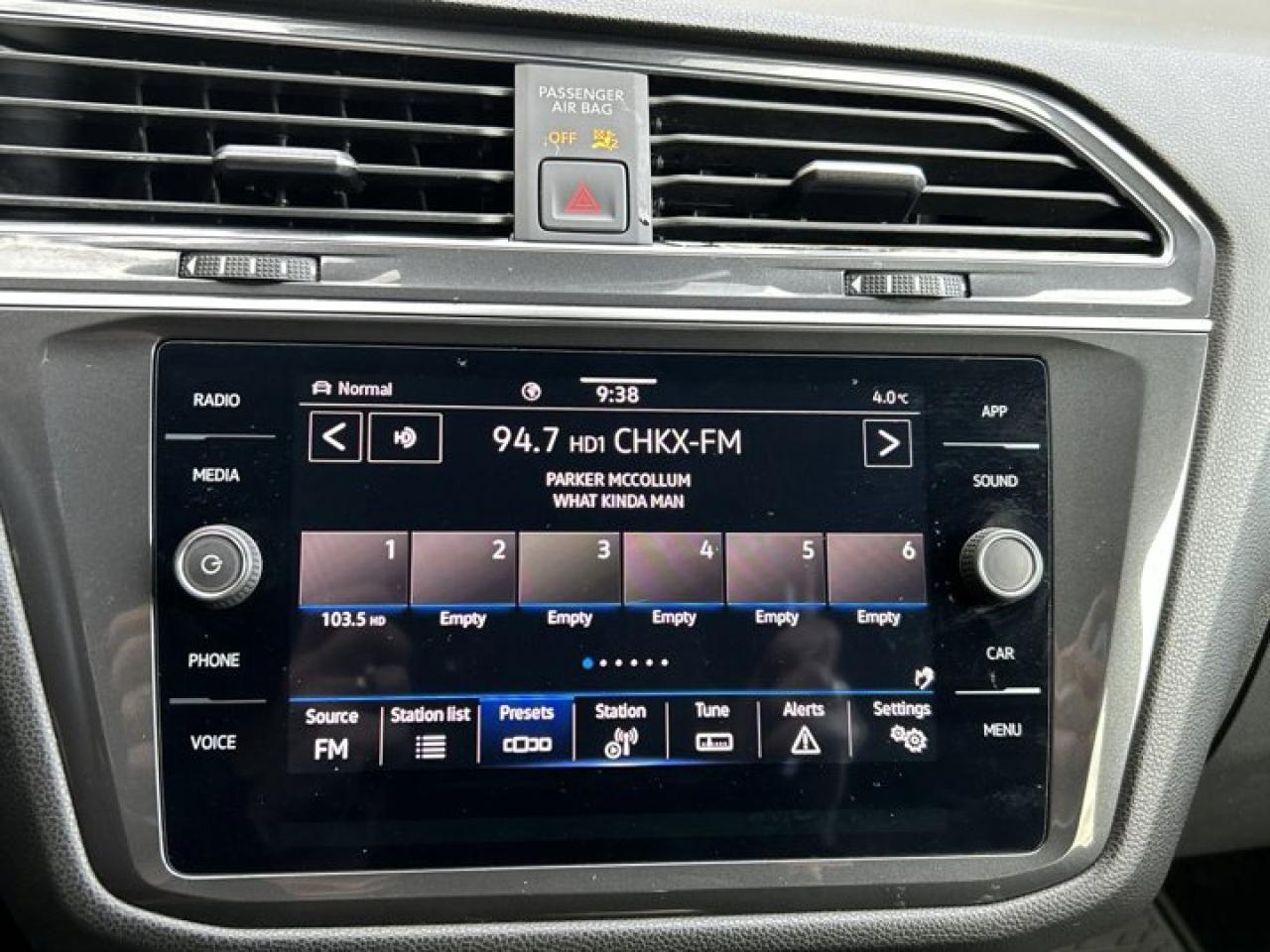 2023 Volkswagen Tiguan Comfortline R-Line Black Edition | Leather Seats | Remote Start | Heated Seats Photo