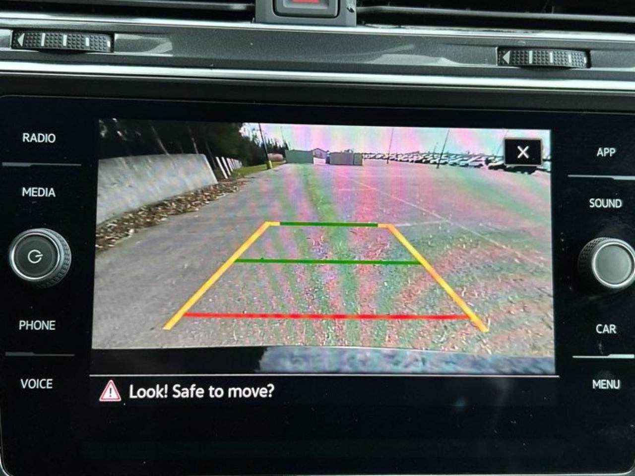 2023 Volkswagen Tiguan Comfortline R-Line Black Edition | Leather Seats | Remote Start | Heated Seats Photo