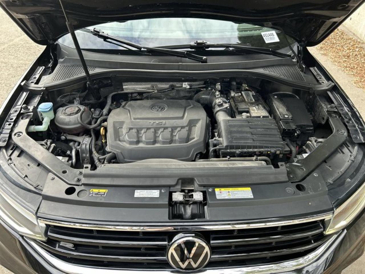 2023 Volkswagen Tiguan Comfortline R-Line Black Edition | Leather Seats | Remote Start | Heated Seats Photo
