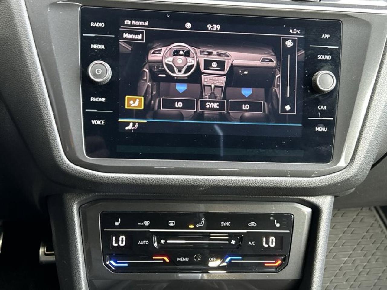 2023 Volkswagen Tiguan Comfortline R-Line Black Edition | Leather Seats | Remote Start | Heated Seats Photo