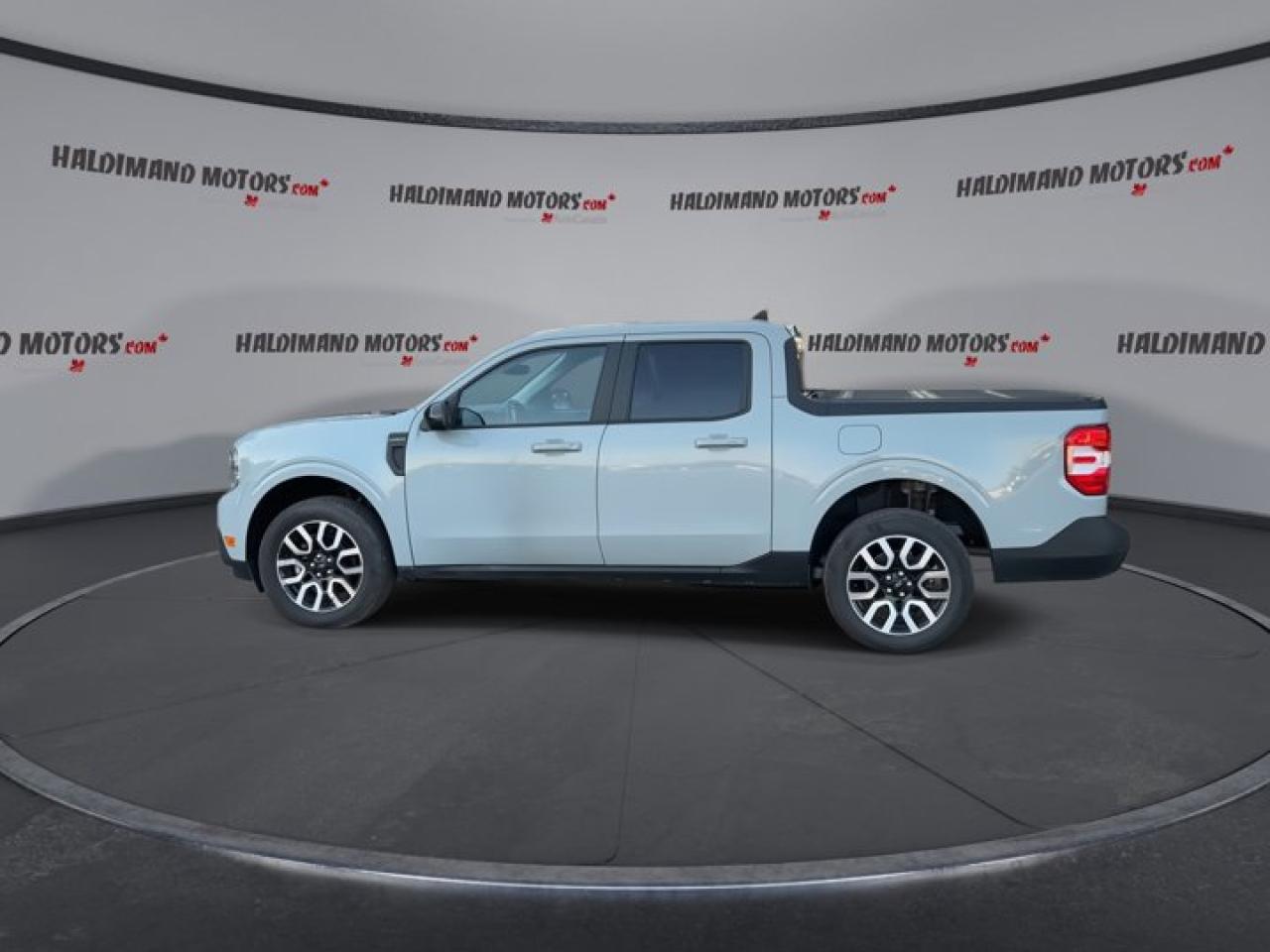 2024 Ford Maverick Lariat Hybrid | Remote Start | Leather Seats | Heated Seats Photo4