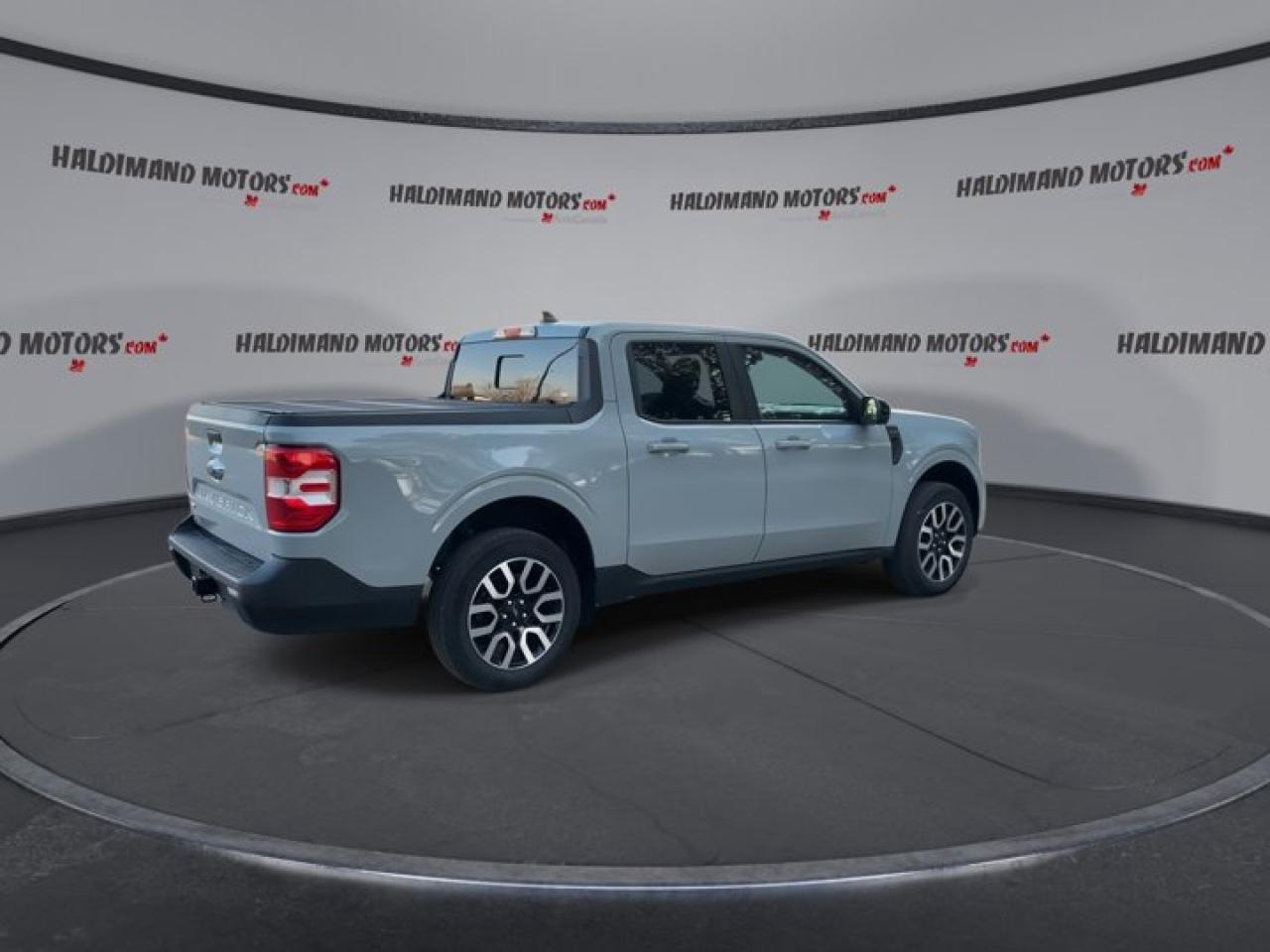 2024 Ford Maverick Lariat Hybrid | Remote Start | Leather Seats | Heated Seats Photo