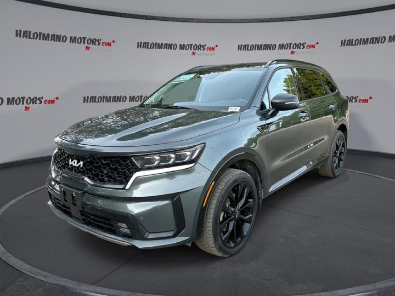 2022 Kia Sorento EX AWD | Panaramic Roof | Remote Start | Leather Seats Photo0