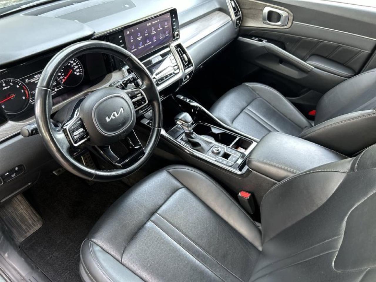 2022 Kia Sorento EX AWD | Panaramic Roof | Remote Start | Leather Seats Photo