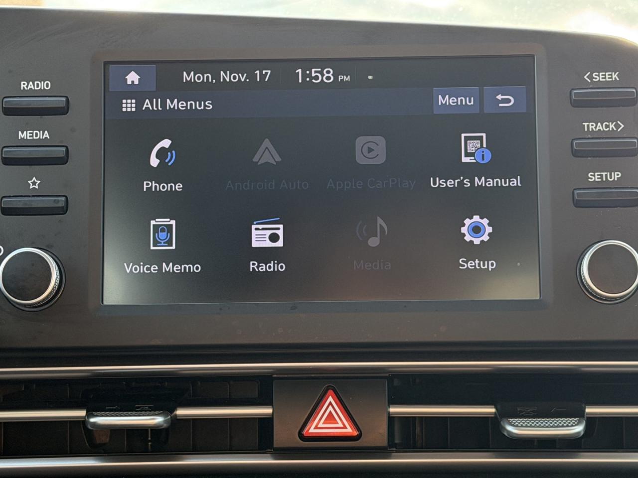 2023 Hyundai Elantra Essential - Photo #23