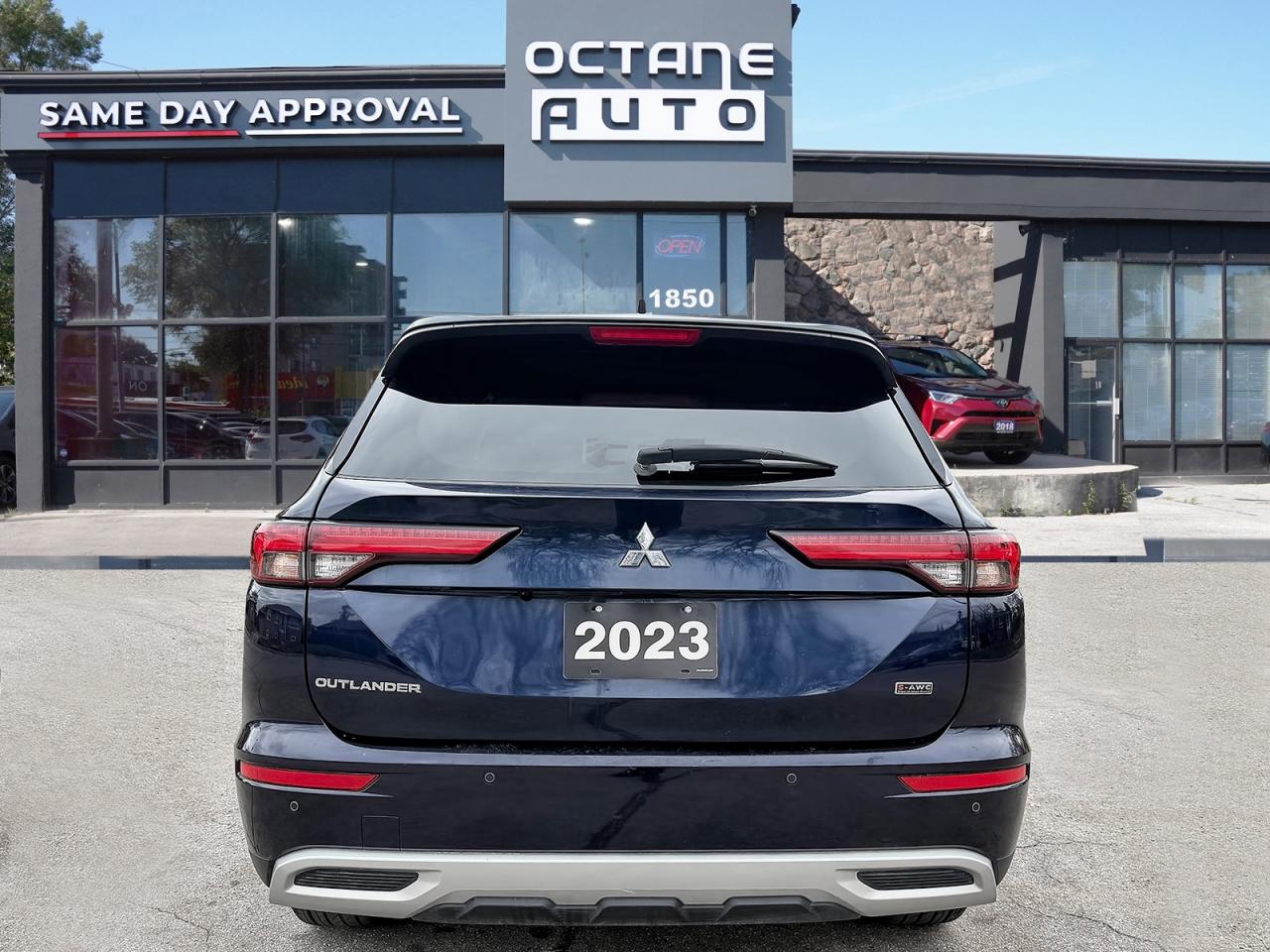 2023 Mitsubishi Outlander GT S-AWC - Photo #5