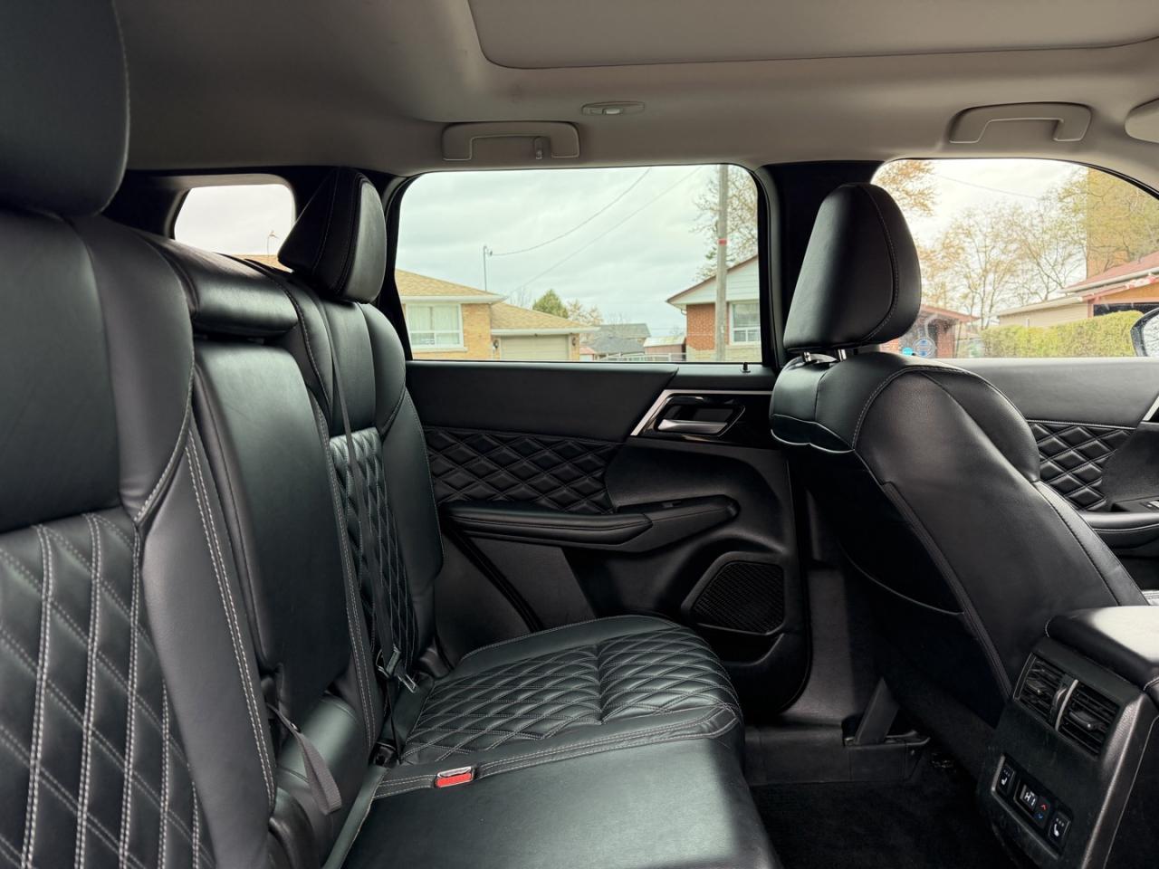 2023 Mitsubishi Outlander GT S-AWC - Photo #8