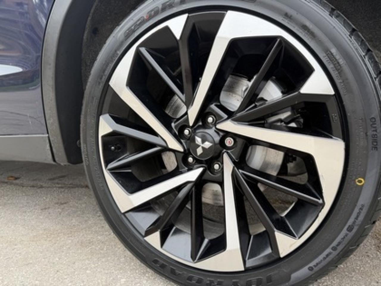 2023 Mitsubishi Outlander SEL S-AWC Photo