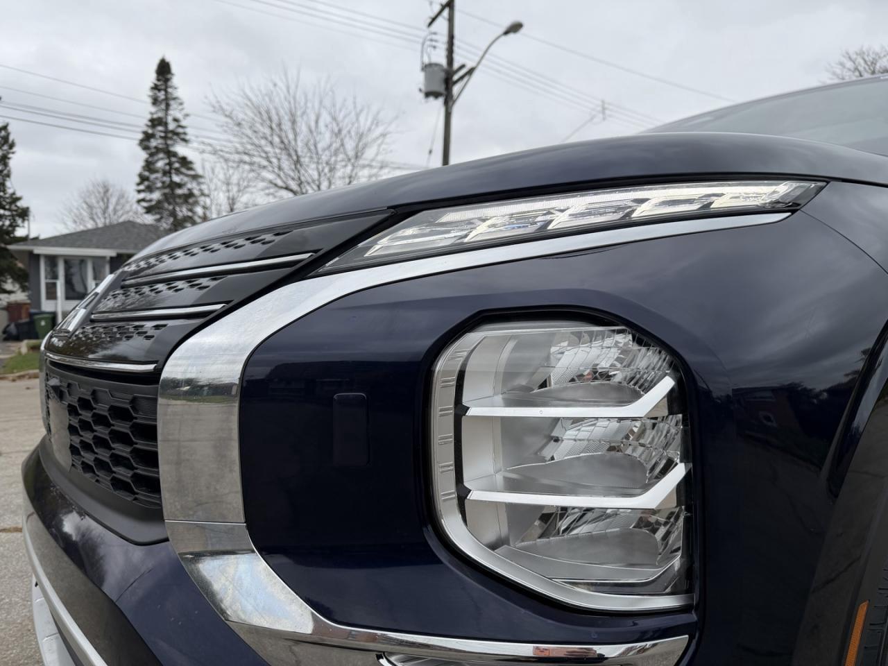 2023 Mitsubishi Outlander SEL S-AWC Photo