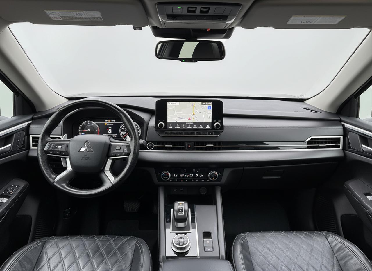 2023 Mitsubishi Outlander SEL S-AWC Photo