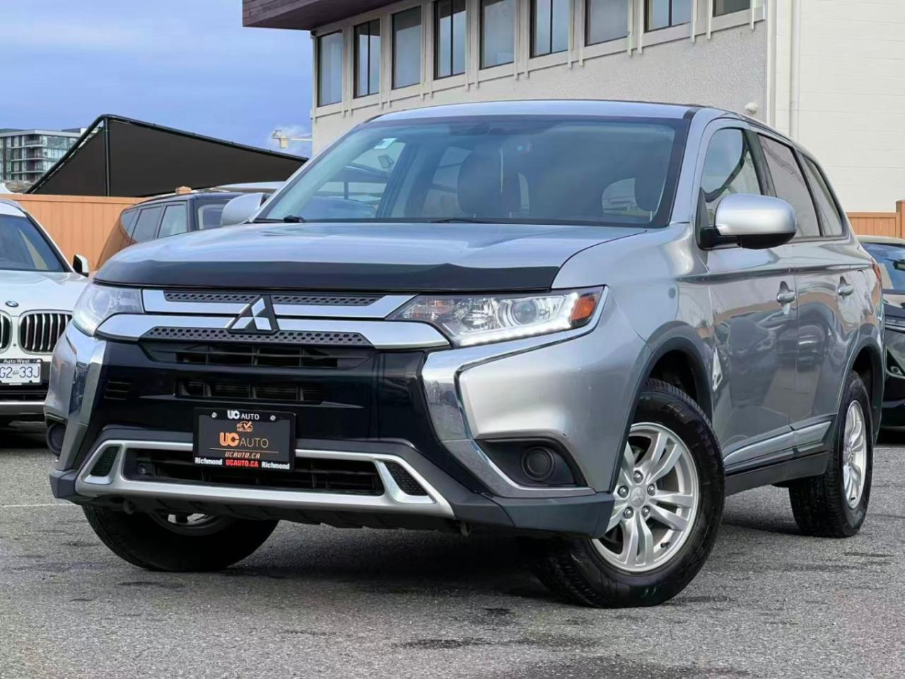 Used 2019 Mitsubishi Outlander ES AWC/ CLEAN TITLE/ BACKUP CAMERA for sale in Richmond, BC