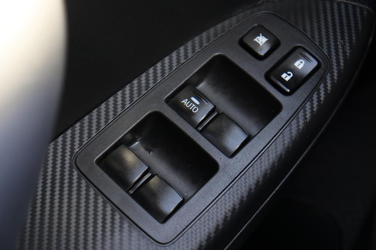 2020 Mitsubishi Eclipse Cross ES | AWC | Power Group | CarPlay | Alloys & More! Photo18