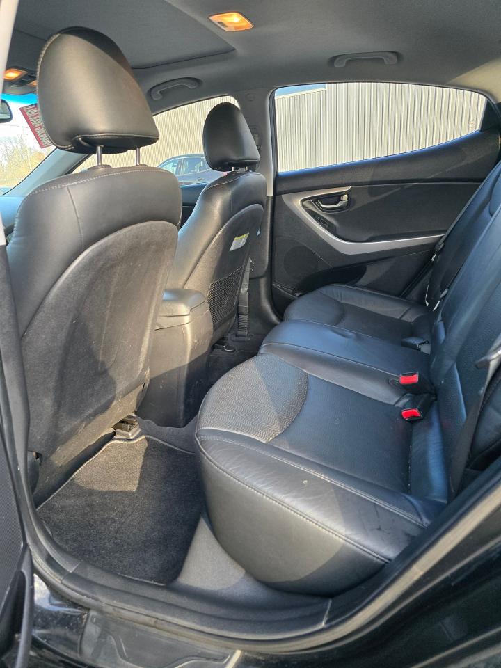2013 Hyundai Elantra 4dr Sdn Auto Limited w/Navi - Photo #6