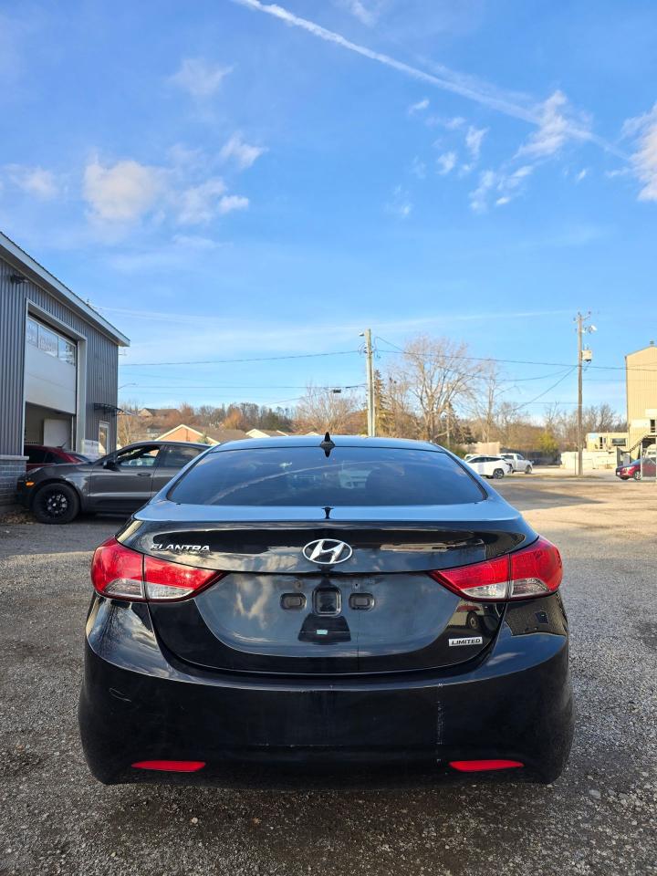 2013 Hyundai Elantra 4dr Sdn Auto Limited w/Navi - Photo #9