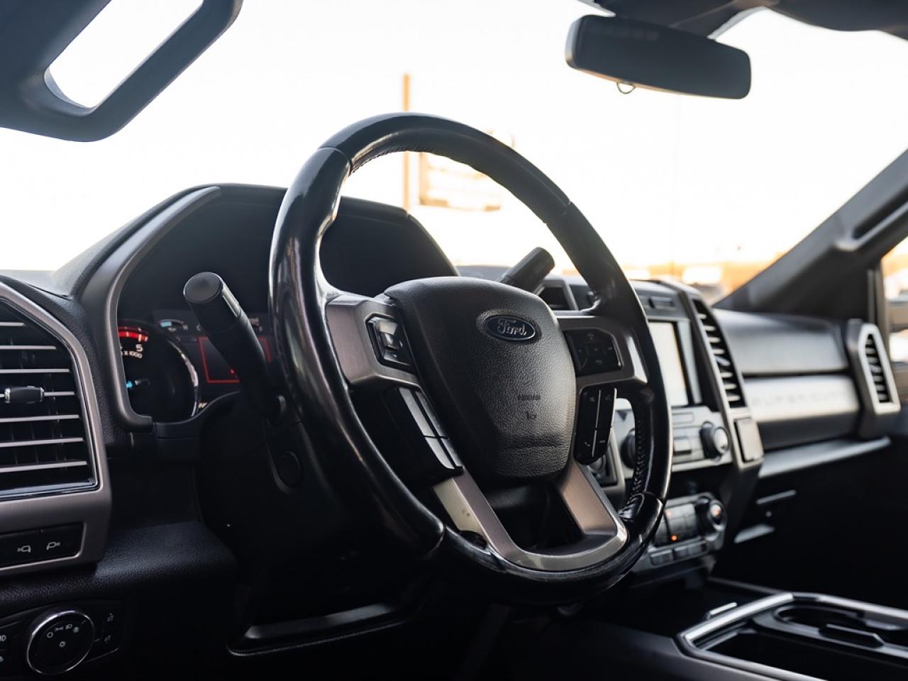 2021 Ford SUPER DUTY F-350 SRW Platinum Photo32