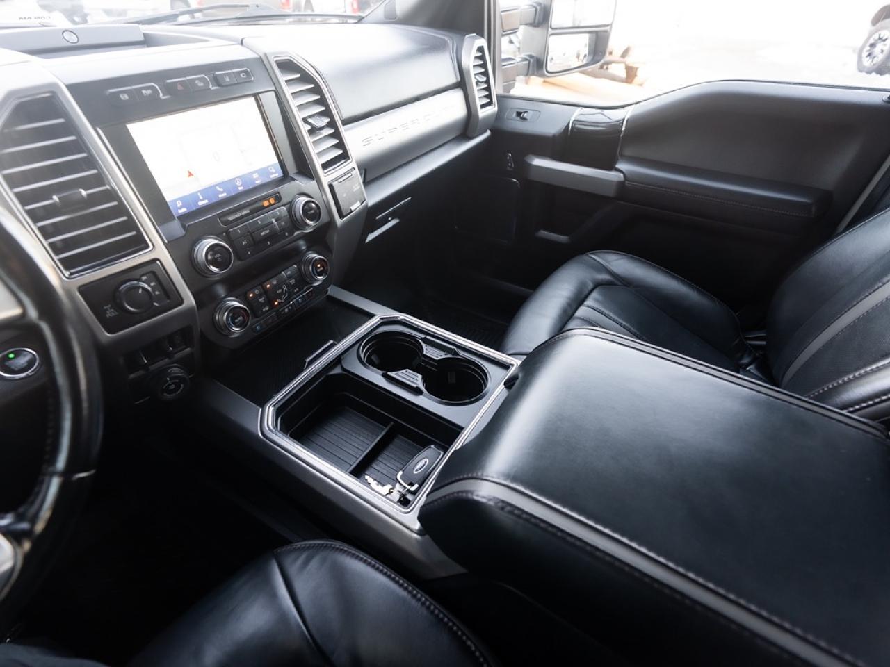 2021 Ford SUPER DUTY F-350 SRW Platinum Photo35