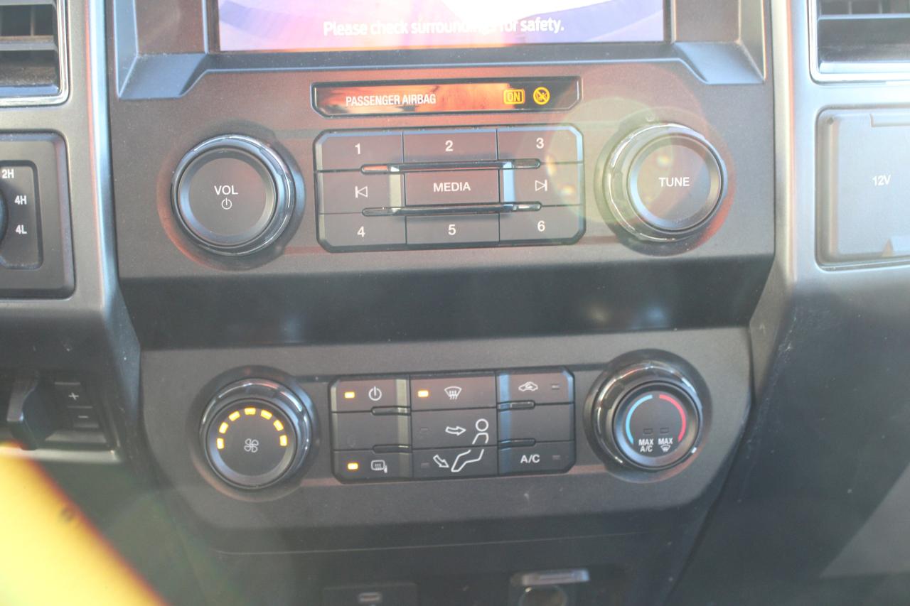 2022 Ford SUPER DUTY F-250 SRW XLT - Photo #15