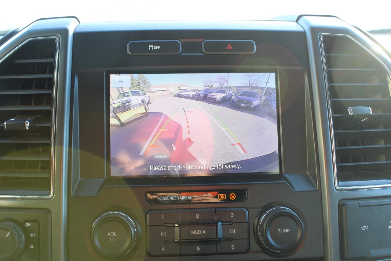 2022 Ford SUPER DUTY F-250 SRW XLT Photo