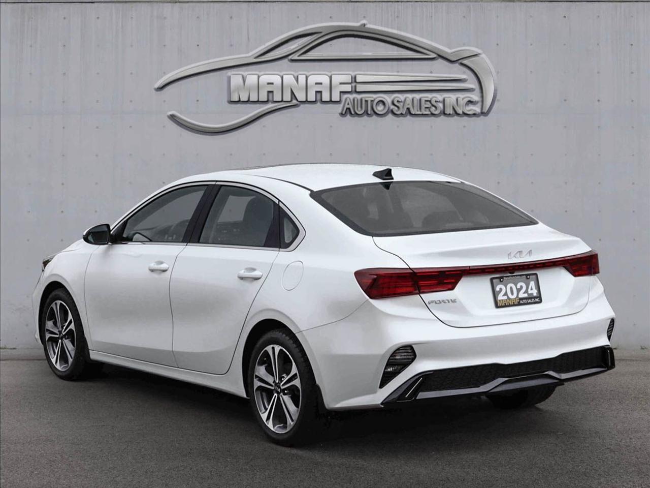 2024 Kia Forte EX+ Sunroof Apple Car-Play Blind-Spot Monitor Photo